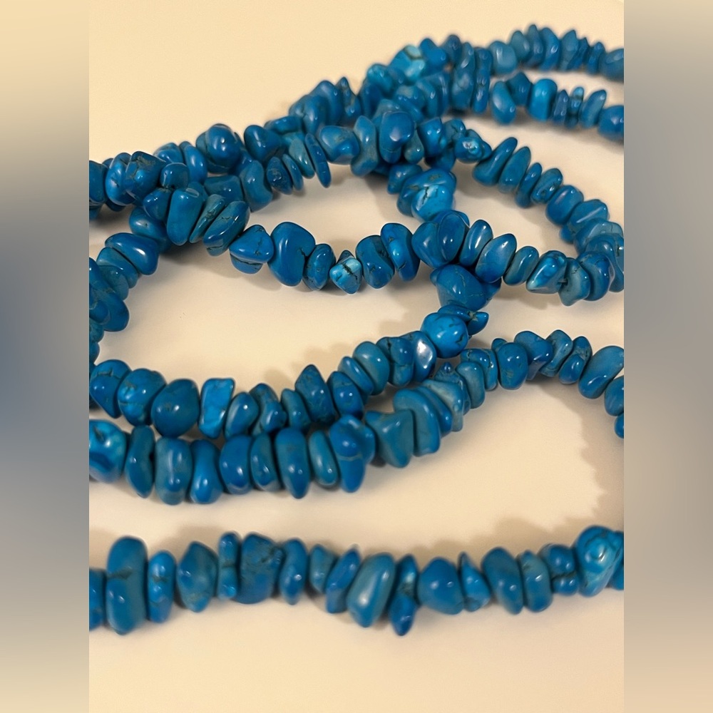 Vibrant Blue Stone Necklace - Picture 3 of 4